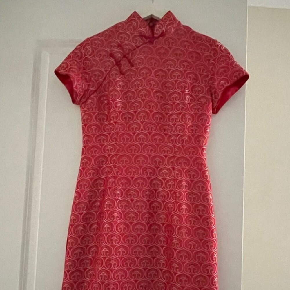 Chinese dress